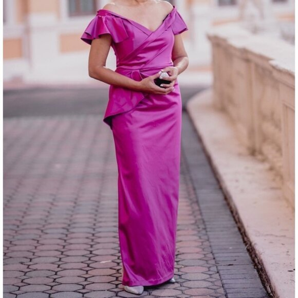 NWT Marchesa Notte Draped Off-the-Shoulder Stretch Barbie Side Ruffle Slit Gown